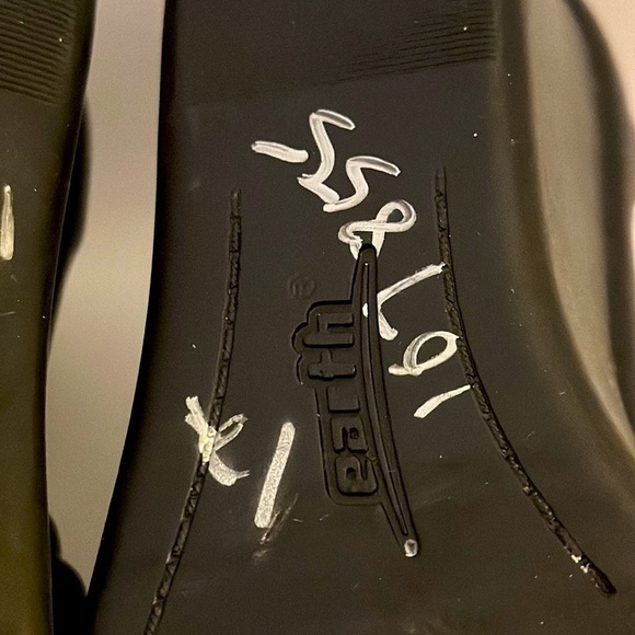 Earth Cutout Leather Wedge Sandals - Picture 12 of 13